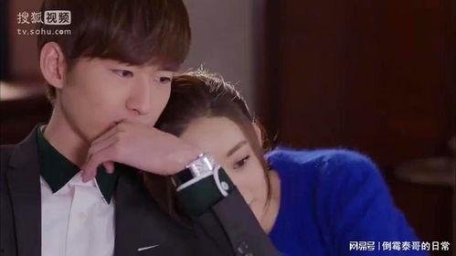 现场众人吃瓜图片搞笑视频,搞笑视频笑翻众人