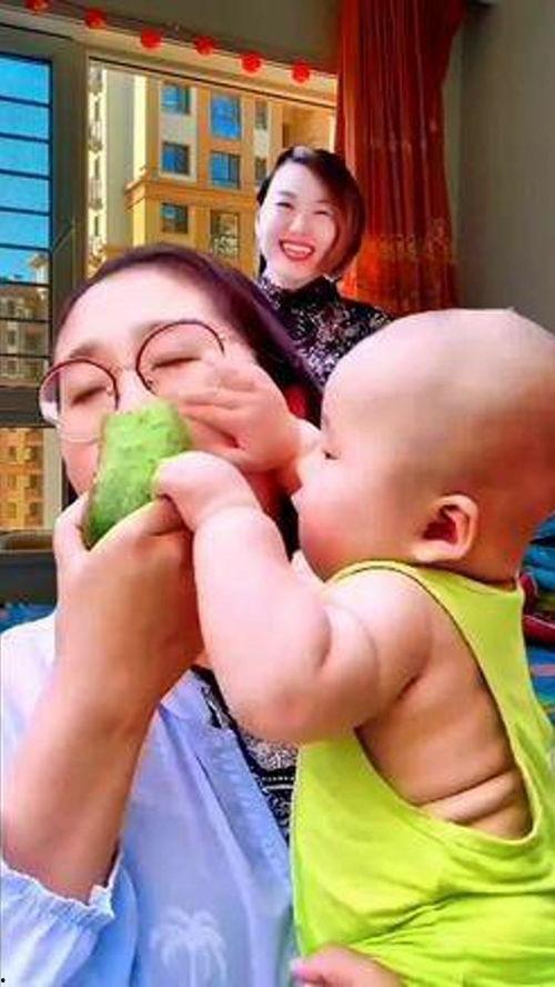 娃娃吃瓜儿歌大全视频,欢声笑语，童趣盎然