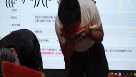 固始吃瓜最新视频,揭秘当地特色美食背后的故事