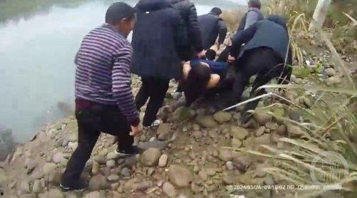 轻生女子吃瓜群众视频在线观看